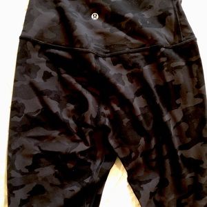 Lululemon Align Short 10” size 6